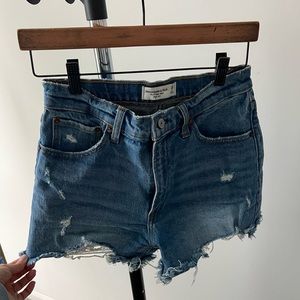 Abercrombie & Fitch high rise mom short